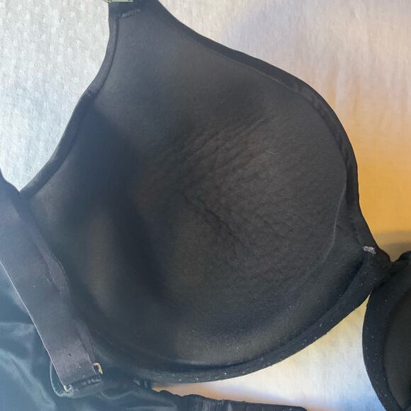 Body By Victoria Wired Bra size 38D, Solid Black, Smooth and Silky - Picture 7 of 8
